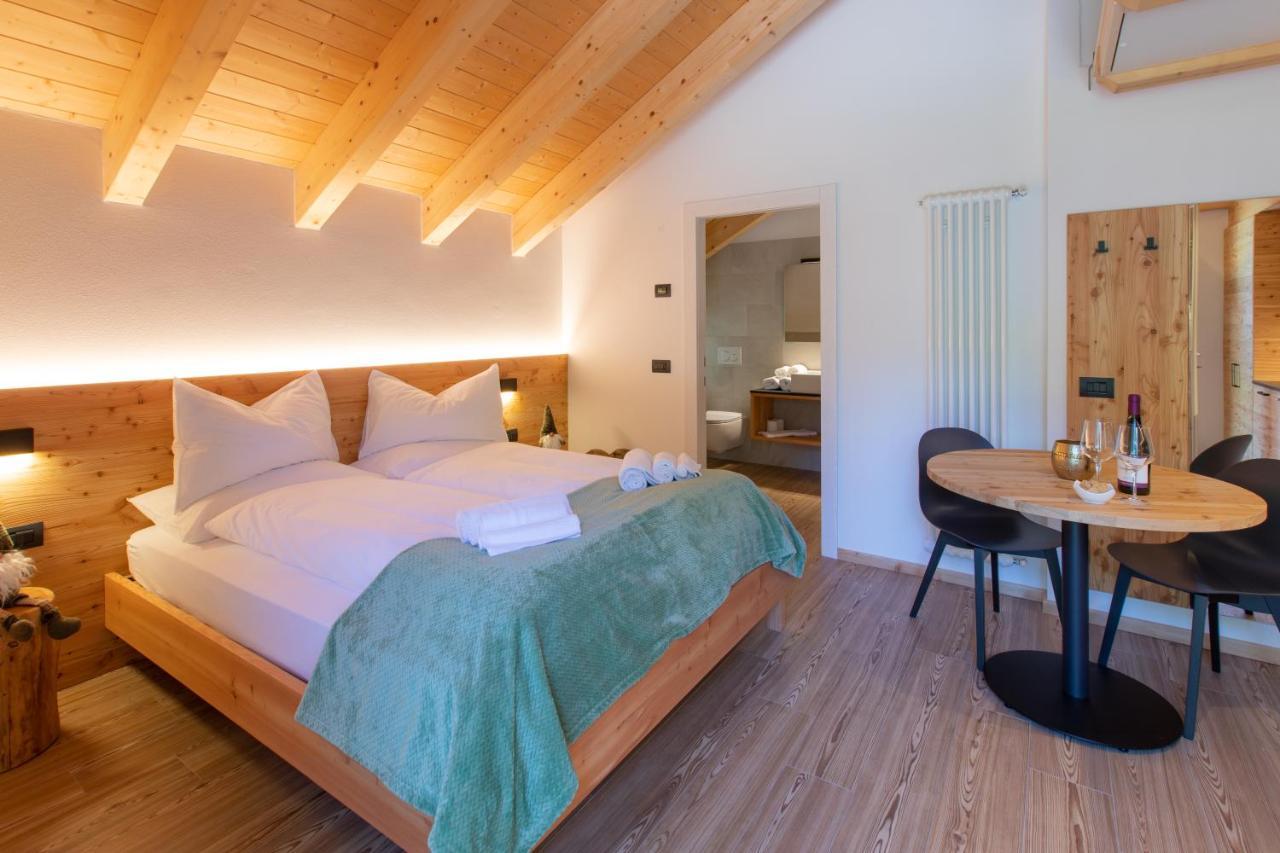 Brenta Rosso - Charme Apartments Fai della Paganella Extérieur photo